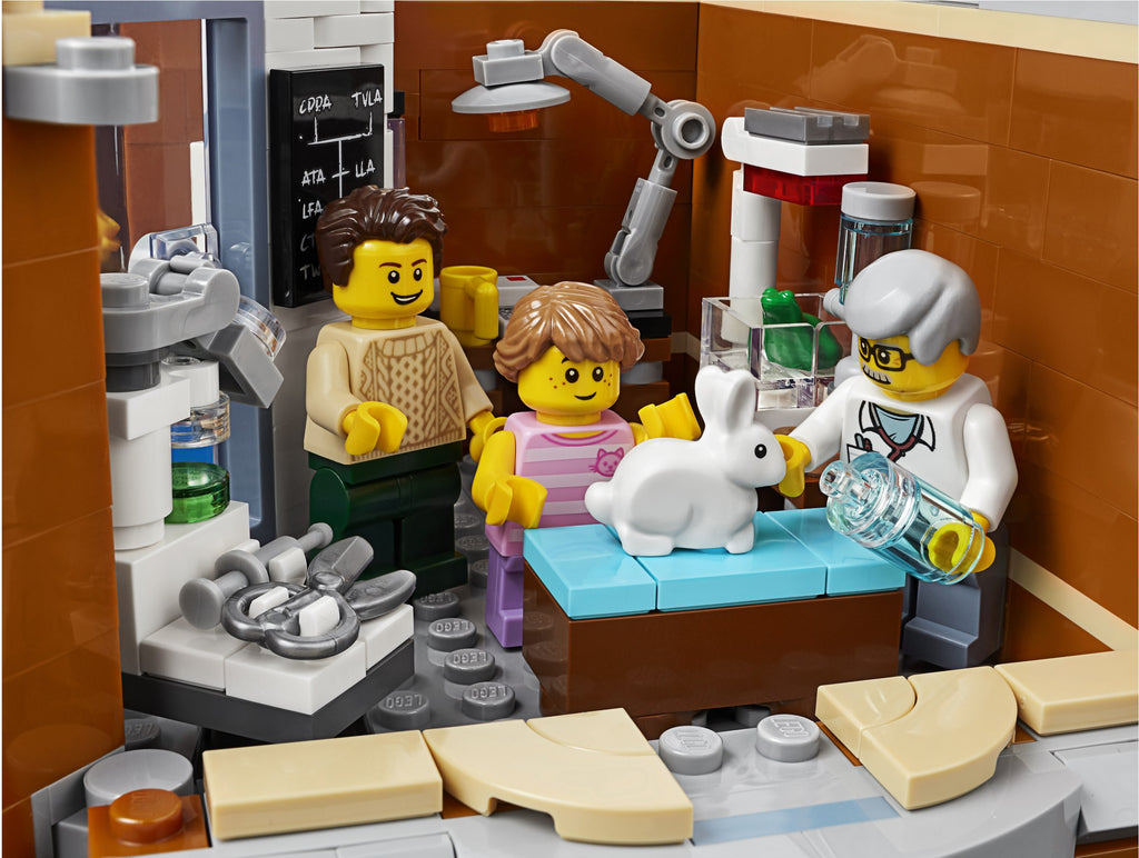 LEGO® Creator Expert  Corner Garage 10264