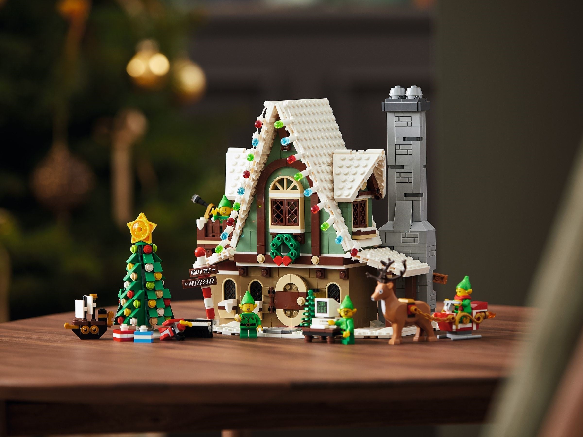 LEGO® Elf Club House / Hiša škratov (10275)