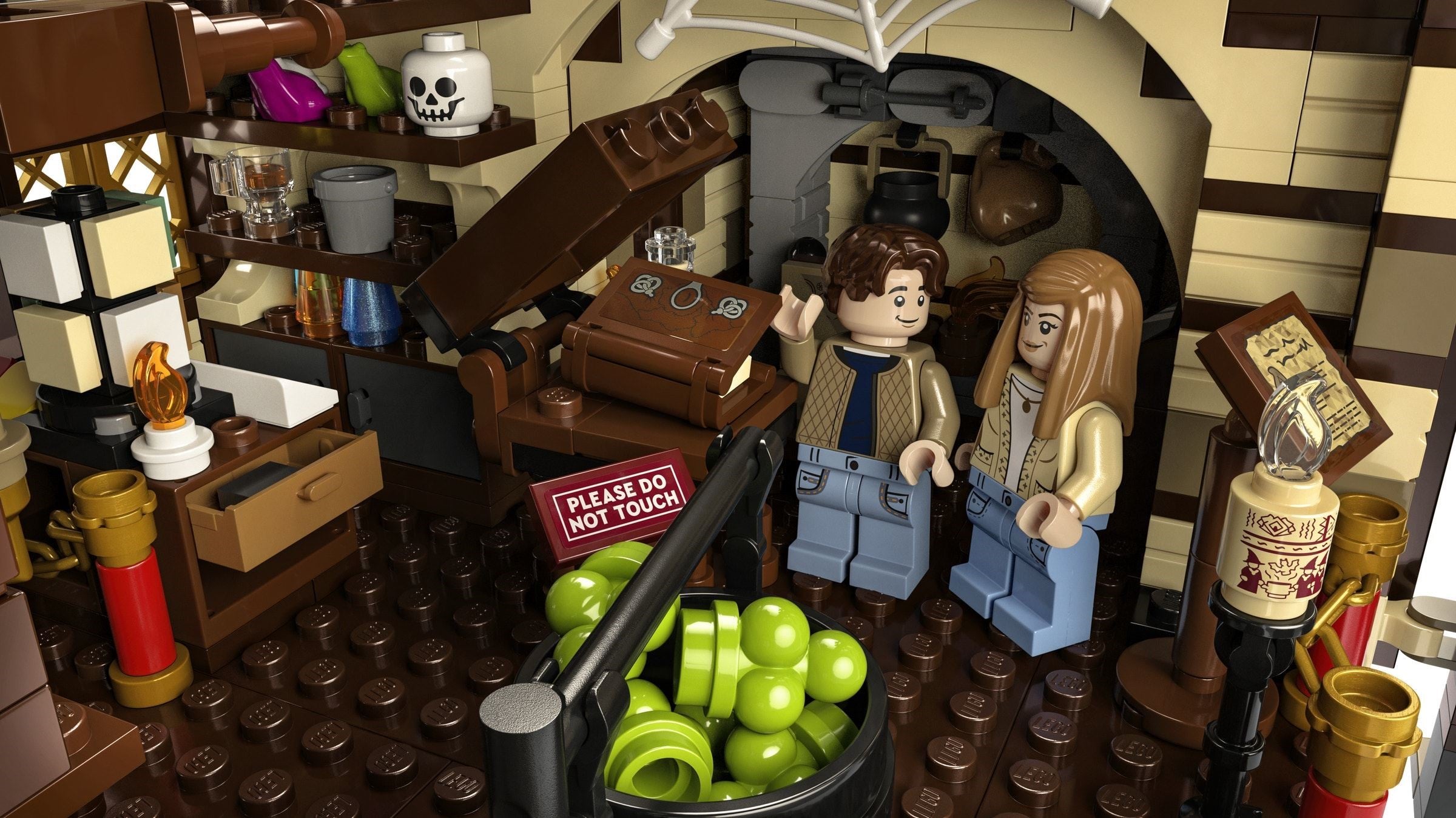 LEGO® Ideas Hocus Pocus: Hiša sester Sanderson / The Sanderson Sisters' Cottage (21341)