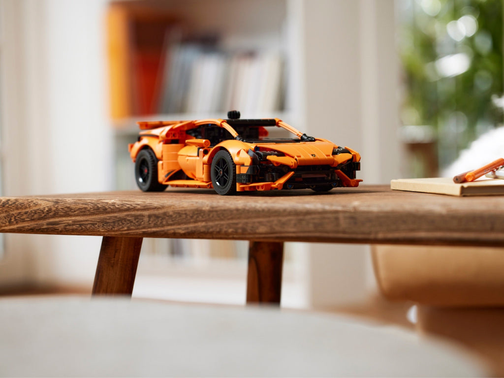 LEGO® Technic Lamborghini Huracán Tecnica Orange 42196