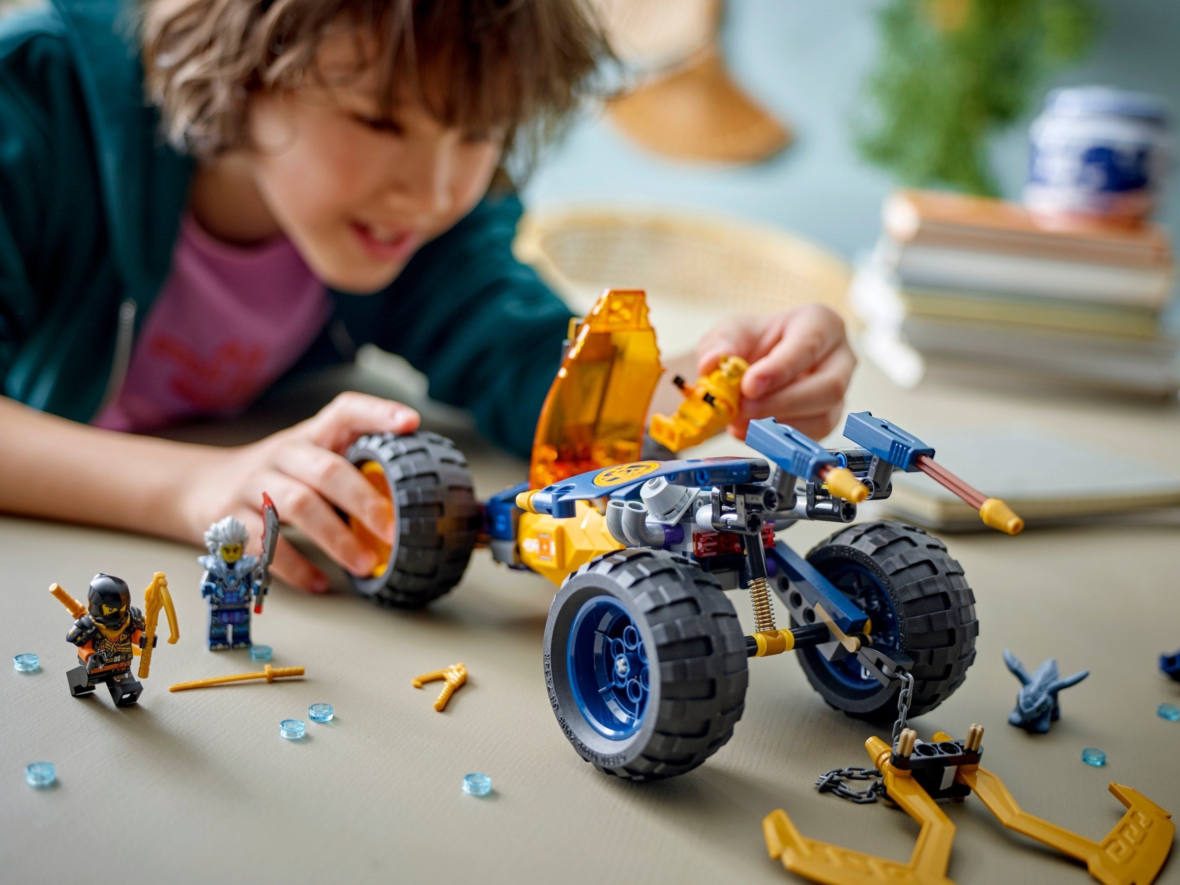 LEGO® NINJAGO® Arinov terenski džip 71811