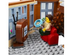 LEGO® Creator Expert  Corner Garage 10264